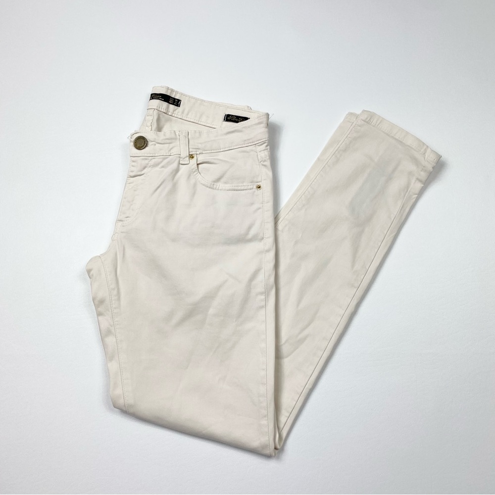 Women’s Zara Premium Denim Collection Straight Leg White Jeans Slim Fit Size 4